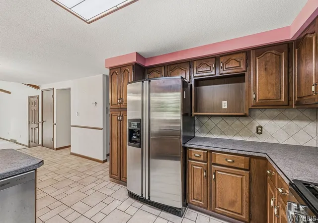 3rd image of 5788 Stone Rd, Lockport, NY 14094 | MLS# B1687701