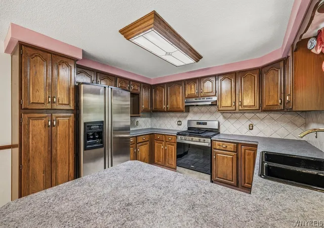 4th image of 5788 Stone Rd, Lockport, NY 14094 | MLS# B1687701