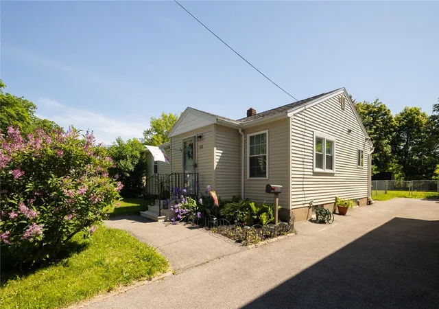 Photo 2 of Sale Pending at 110 Brookhaven Ter, Rochester, NY 14621 | MLS# R1687803 | Listing updated on 2026-06-28