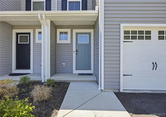 3rd image of 99 South Dr, West Seneca, NY 14218 | MLS# B1686987