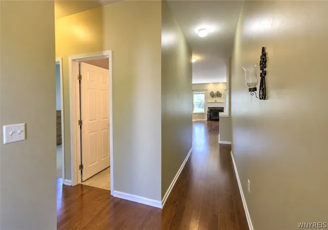 5th image of 5530 Victoria Ln, Lockport Town, NY 14094 | MLS# B1687309