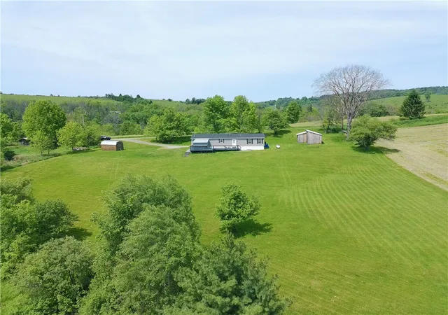 3rd image of 4 Carpenter Ave, New Berlin, NY 13411 | MLS# R1687849