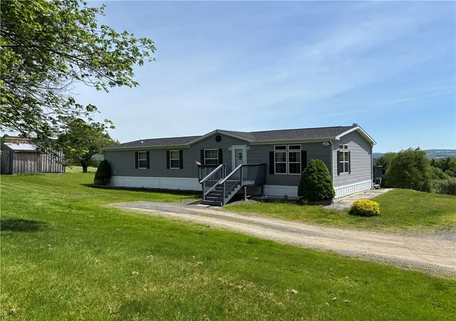 5th image of 4 Carpenter Ave, New Berlin, NY 13411 | MLS# R1687849