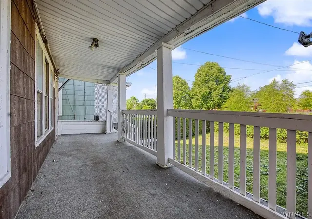 5th image of 517 Tronolone Pl, Niagara Falls, NY 14301 | MLS# B1687093