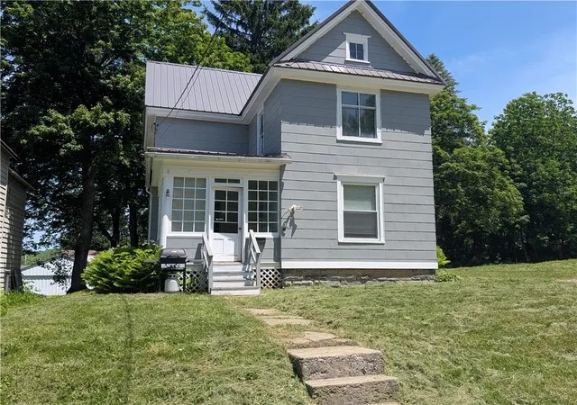 Homes for sale in Bradford City, PA | 35 Lincoln Ave, Bradford City, PA 16701 | MLS# R1687884