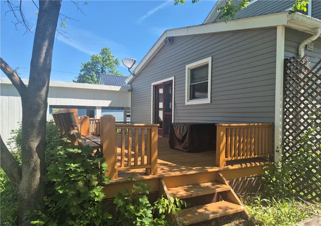 3rd image of 6 E St North N, Sherburne, NY 13460 | MLS# R1686348