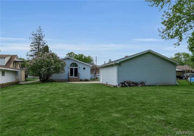 Homes for sale in West Seneca, NY | 59 Weigand St, West Seneca, NY 14224 | MLS# B1687290
