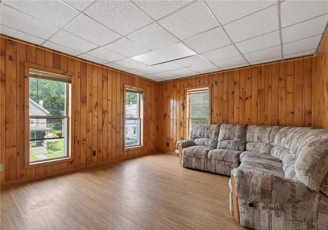 3rd image of 12 Valleyview St, Oneonta, NY 13820 | MLS# R1685911