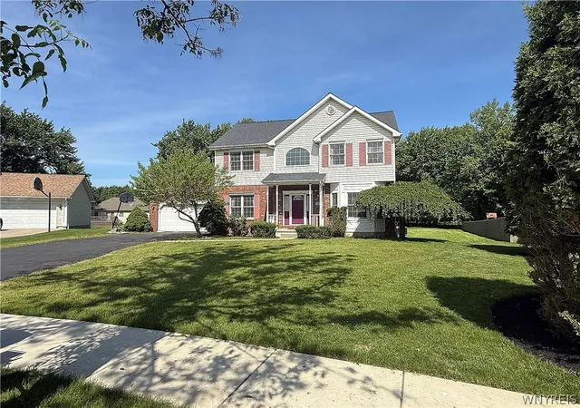 2nd image of 193 Meadow Spring Ln, East Amherst, NY 14051 | MLS# B1684528