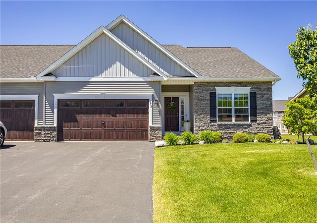 41st image of 5973 Monarch Dr, Farmington, NY 14425 | MLS# R1686438