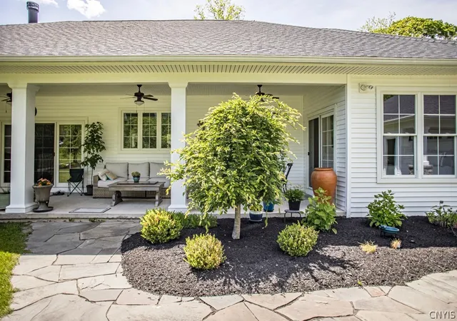 Homes for sale in Cazenovia, NY | 4676 East Lake Rd, Cazenovia, NY 13035 | MLS# S1687247