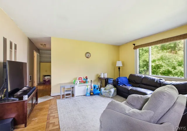 3rd image of 8276 Hamilton Dr, Lysander, NY 13027 | MLS# S1686330