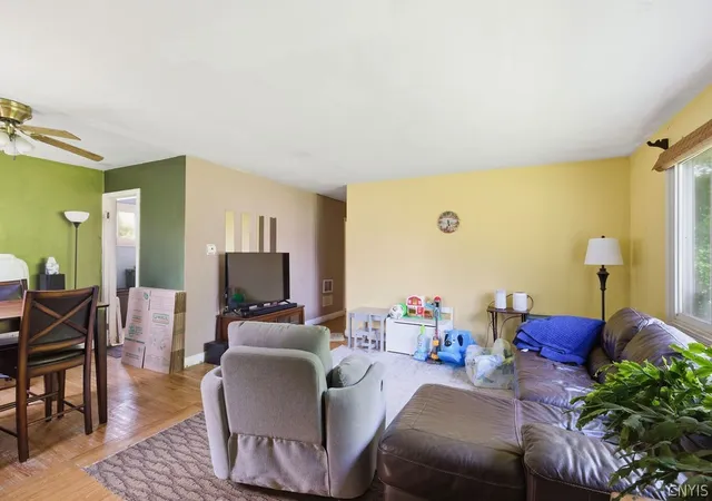 4th image of 8276 Hamilton Dr, Lysander, NY 13027 | MLS# S1686330