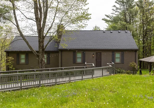 Photo 1 of Single family home for sale at 5215 S Hill Rd, Canandaigua, NY 14424 | MLS# R1685929 | Listing updated on 2026-07-19