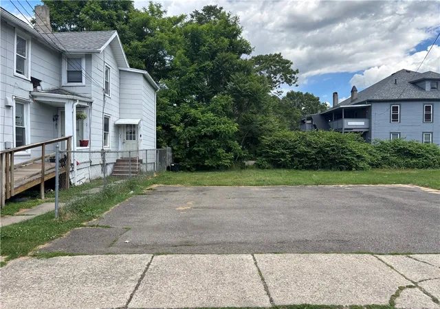 Homes for sale in Elmira City, NY | 406 Dewitt Ave, Elmira City, NY 14901 | MLS# R1687931