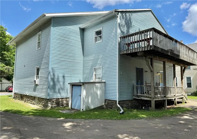 3rd image of 38-40 Cliff St, Oneonta, NY 13820 | MLS# R1687928