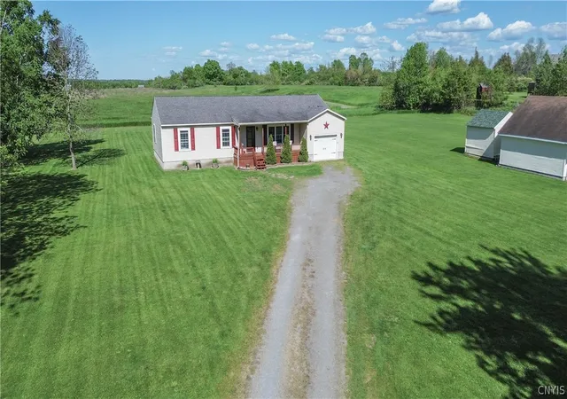 Homes for sale in Cape Vincent, NY | 694 S James St, Cape Vincent, NY 13618 | MLS# S1687716