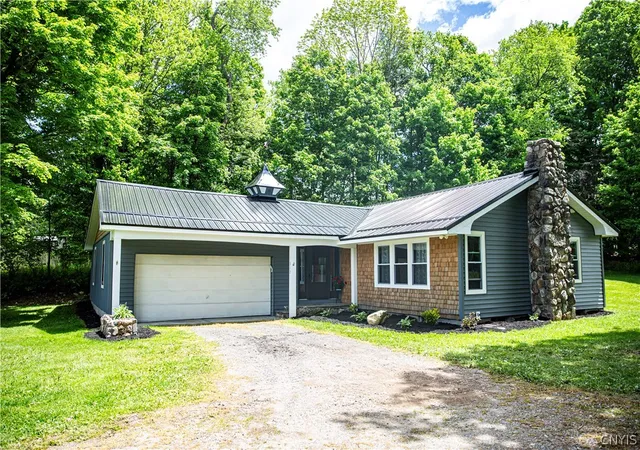Homes for sale in Groton, NY | 317 Davis Rd, Groton, NY 13073 | MLS# S1687913