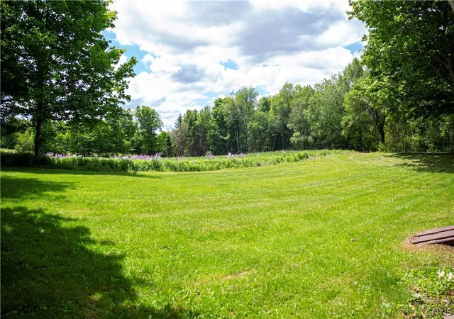 Homes for sale in Groton, NY | 317 Davis Rd, Groton, NY 13073 | MLS# S1687913