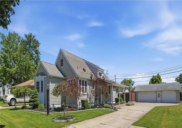 Photo 1 of Sale Pending at 55 Toelsin Rd, Buffalo, NY 14225 | MLS# R1686747 | Listing updated on 2026-07-08