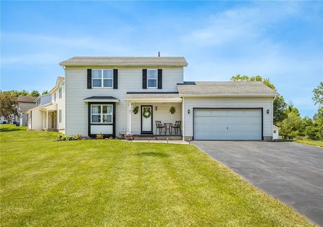 Homes for sale in Gates, NY | 81 Cheshire Ln, Gates, NY 14624 | MLS# R1686670