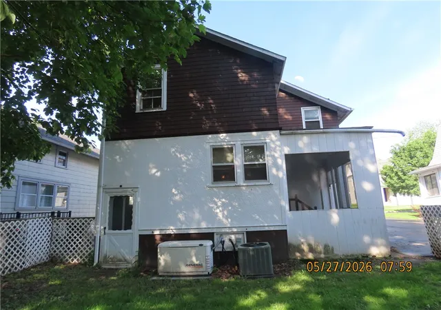 Homes for sale in Geneva City, NY | 73 Grove St, Geneva City, NY 14456 | MLS# R1687988