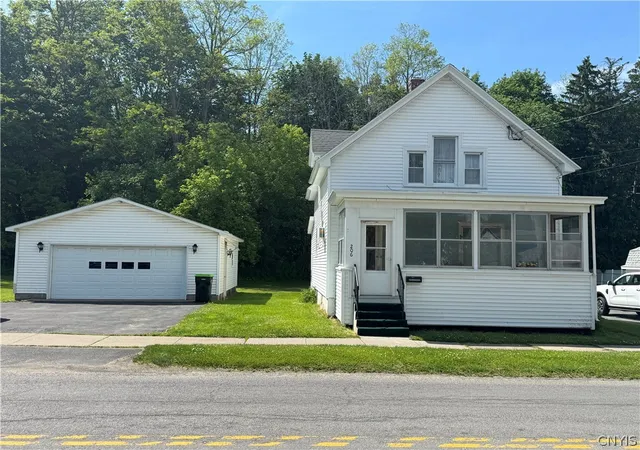 Homes for sale in Frankfort, NY | 206 S Litchfield St, Frankfort, NY 13340 | MLS# S1687780