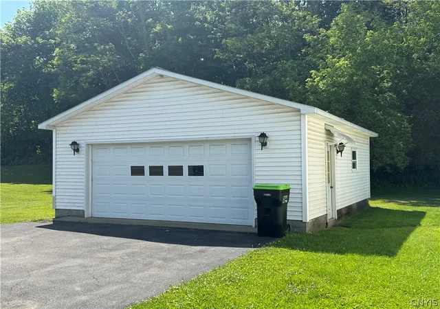 Homes for sale in Frankfort, NY | 206 S Litchfield St, Frankfort, NY 13340 | MLS# S1687780