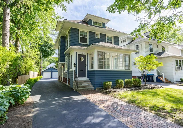 3rd image of 145 Leland Rd, Irondequoit, NY 14617 | MLS# R1687746