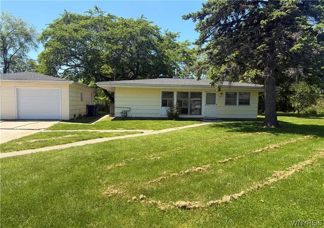 Homes for sale in Cambria, NY | 3913 Fair Ct W, Cambria, NY 14132 | MLS# B1687583