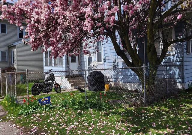 Photo 4 of Sale Pending at 103 Heussy Ave, Buffalo, NY 14220 | MLS# B1687573 | Listing updated on 2026-07-14