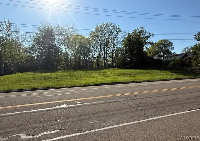 Homes for sale in Hamburg, NY | 6316 Mckinley Pkwy, Hamburg, NY 14075 | MLS# B1685560