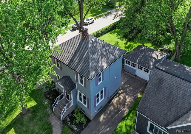 3rd image of 277 Sycamore St, East Aurora, NY 14052 | MLS# B1687448