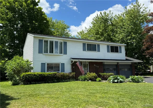 Homes for sale in Clay, NY | 8135 Crimson Cir, Clay, NY 13041 | MLS# S1687763