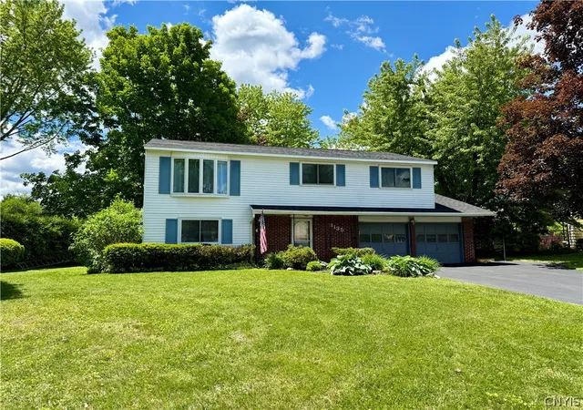 Homes for sale in Clay, NY | 8135 Crimson Cir, Clay, NY 13041 | MLS# S1687763