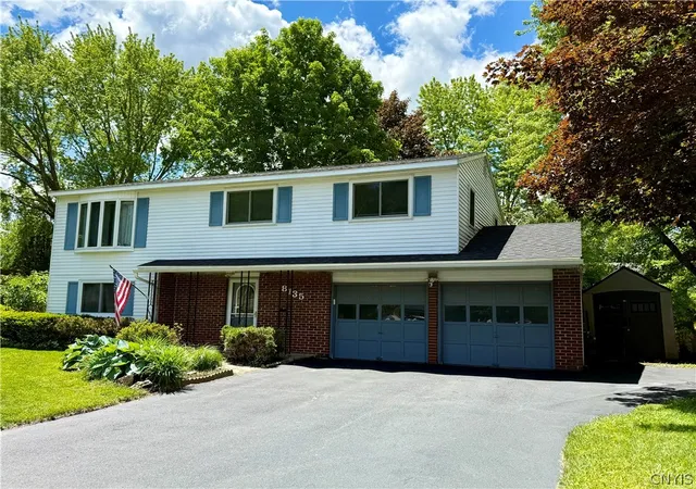 Homes for sale in Clay, NY | 8135 Crimson Cir, Clay, NY 13041 | MLS# S1687763