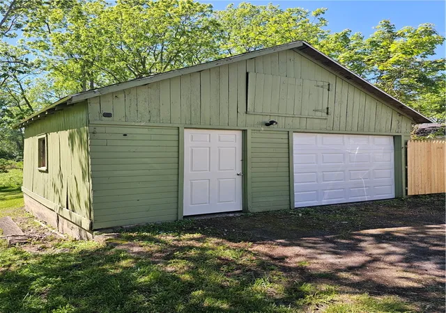 Homes for sale in Batavia City, NY | 129 Pearl St, Batavia City, NY 14020 | MLS# R1687986