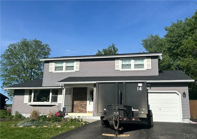 Homes for sale in Camillus, NY | 20 Elm Hill, Camillus, NY 13031 | MLS# S1683980