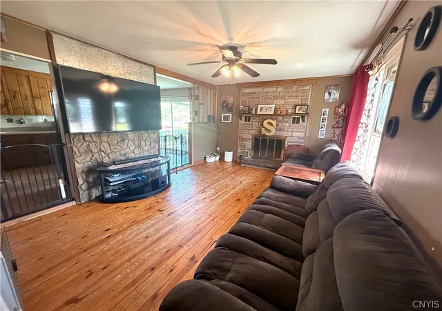 Photo 3 of Sale Pending at 5378 Railroad St, Durhamville, NY 13054 | MLS# S1688072 | Listing updated on 2026-06-08