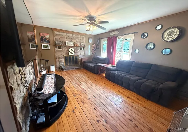 Photo 4 of Sale Pending at 5378 Railroad St, Durhamville, NY 13054 | MLS# S1688072 | Listing updated on 2026-06-08