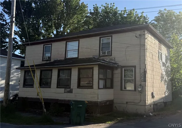 Homes for sale in Whitestown, NY | 7 East St, Whitestown, NY 13492 | MLS# S1681965