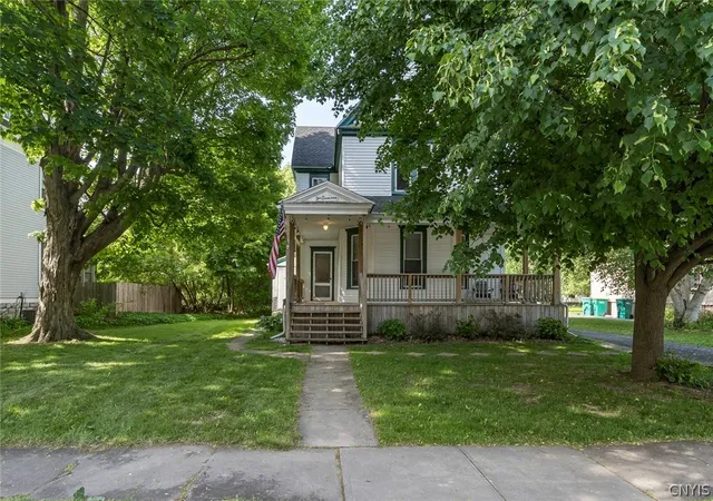 Homes for sale in Watertown City, NY | 117 Bowers Ave, Watertown City, NY 13601 | MLS# S1685551