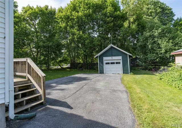 Homes for sale in Watertown City, NY | 117 Bowers Ave, Watertown City, NY 13601 | MLS# S1685551