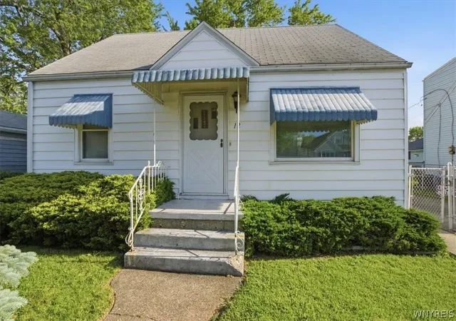 Photo 1 of Sale Pending at 12 Tussing Ln, Tonawanda, NY 14150 | MLS# B1686850 | Listing updated on 2026-07-07