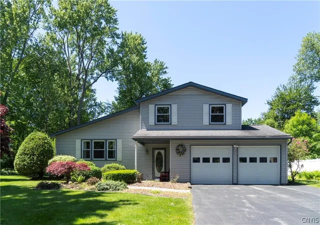 Homes for sale in Clay, NY | 8013 Thyme Cir, Clay, NY 13090 | MLS# S1688050