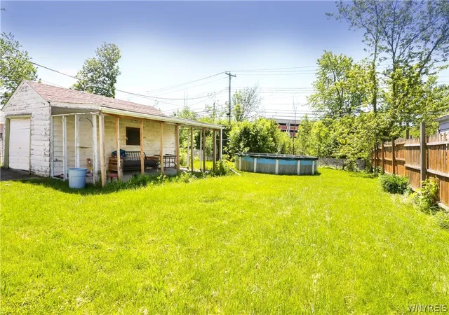 5th image of 105 Nokomis Pkwy, Buffalo, NY 14225 | MLS# B1687956