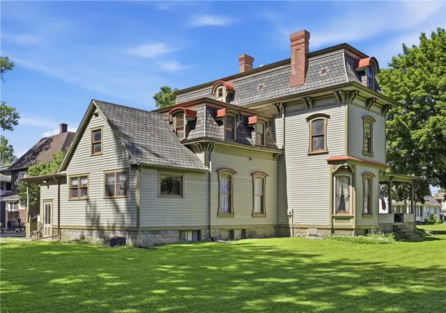 Photo 3 of Single family home for sale at 440 Park Ave, Waverly, NY 14892 | MLS# R1687311 | Listing updated on 2026-08-03