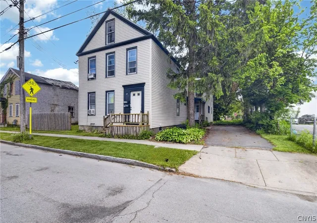 Homes for sale in Utica, NY | 613 Spring St W, Utica, NY 13502 | MLS# S1685501