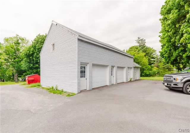 4th image of 1133 State St, Watertown, NY 13601 | MLS# S1685932