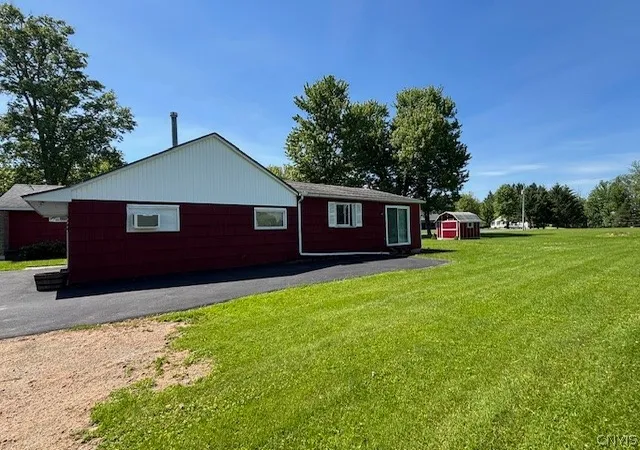 2nd image of 593 Shackelton Point Rd, Bridgeport, NY 13030 | MLS# S1688074
